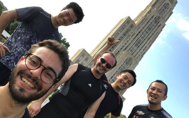 International fellowの仲間とともにランニング